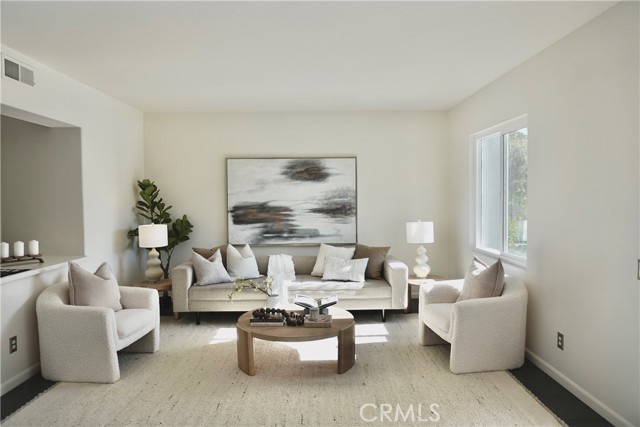 Detail Gallery Image 6 of 56 For 857 via Barquero, San Marcos,  CA 92069 - 4 Beds | 2/1 Baths