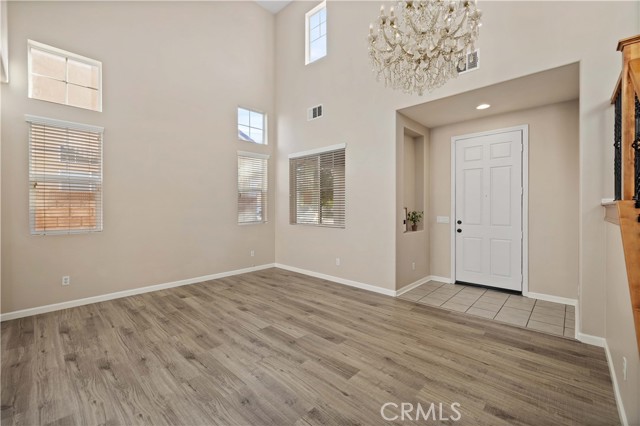 43342 Harbor, Lancaster CA: https://media.crmls.org/medias/bb13b4a9-06e0-4b79-8484-fda3c9bd4b50.jpg