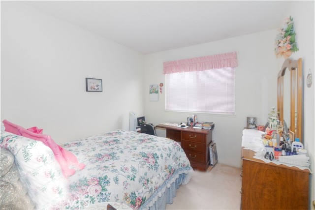 Detail Gallery Image 12 of 25 For 2074 Valleywood St, Colton,  CA 92324 - 3 Beds | 2 Baths