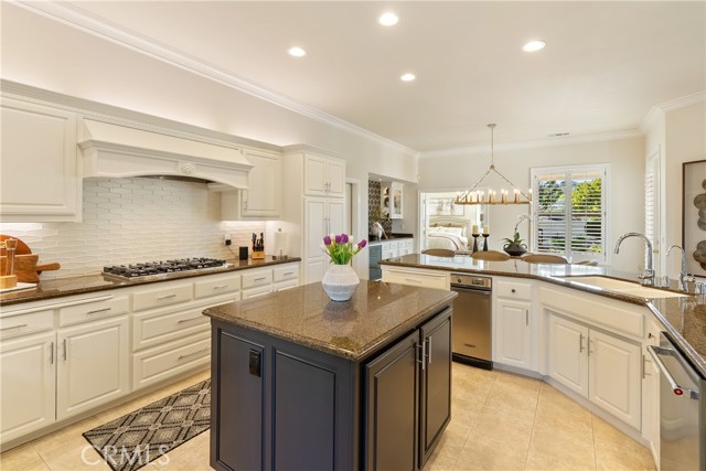 Detail Gallery Image 12 of 60 For 2261 Almond Springs, Paso Robles,  CA 93446 - 4 Beds | 3 Baths