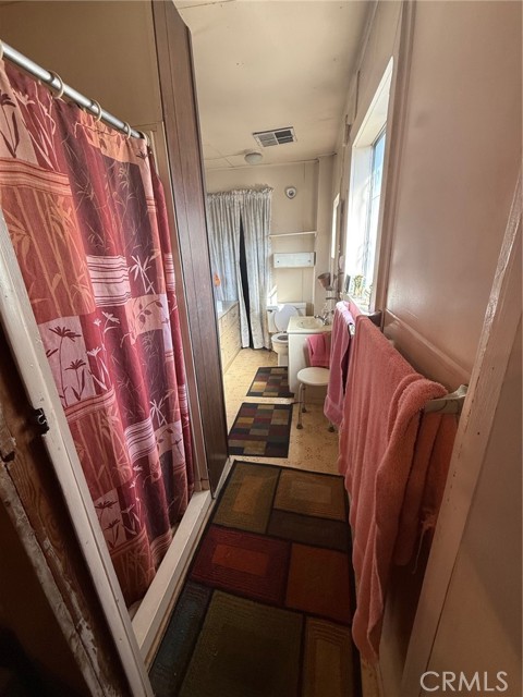 Detail Gallery Image 10 of 39 For 11312 Goss St, Sun Valley,  CA 91352 - 4 Beds | 2 Baths