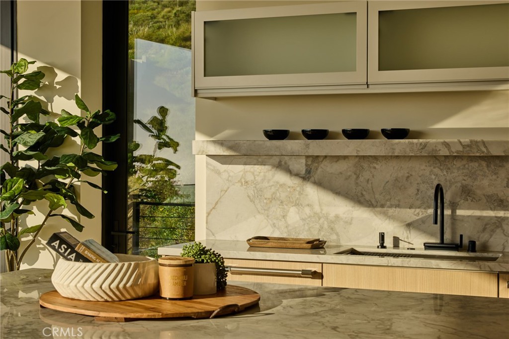 MLS #OC25242053 image #8