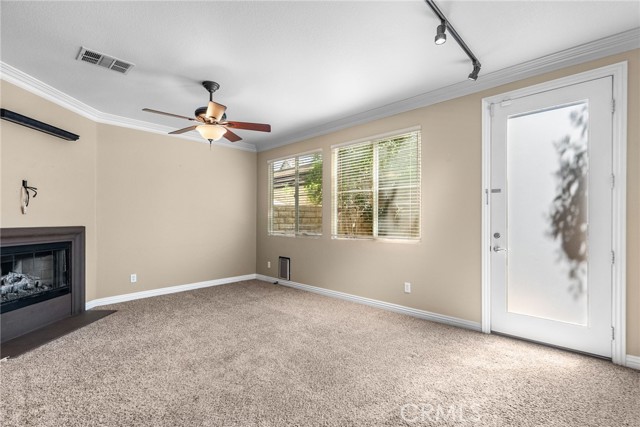 19539 Laroda, Saugus CA: https://media.crmls.org/medias/bb15eb7b-faad-42a3-81c3-d3d743de712b.jpg