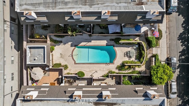 Detail Gallery Image 26 of 26 For 17931 Magnolia Bld #24,  Encino,  CA 91316 - 2 Beds | 2/1 Baths