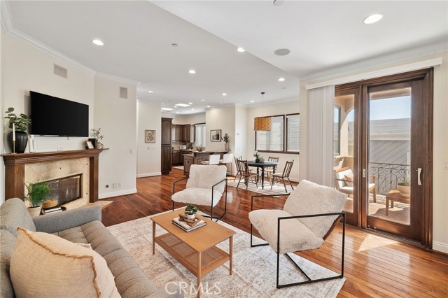 424 Marine Avenue, Manhattan Beach CA: https://media.crmls.org/medias/bb16deaf-2da0-4a2f-87f6-a30bdd3d8ba4.jpg