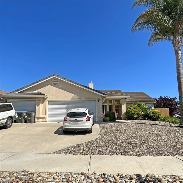 220 Cornuta Way, Nipomo CA: https://media.crmls.org/medias/bb1807c4-8c86-493b-8517-9701bb54e360.jpg