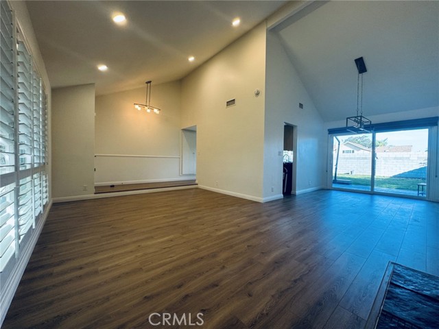 Detail Gallery Image 3 of 27 For 14762 Foxcroft Rd, Tustin,  CA 92780 - 4 Beds | 2 Baths