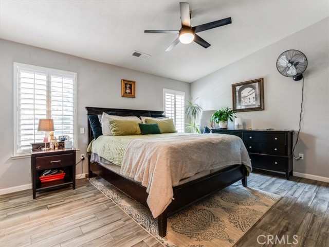 104 W Mariposa Street, Avenal CA: https://media.crmls.org/medias/bb18c118-7ccd-408a-b508-38d4faae5f3a.jpg