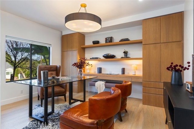 13714 Valley Vista, Sherman Oaks CA: https://media.crmls.org/medias/bb18fdb9-9740-4c82-aaaa-ba0a57d9430b.jpg