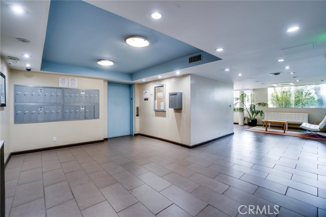 Detail Gallery Image 30 of 36 For 4702 Fulton Ave #303,  Sherman Oaks,  CA 91423 - 2 Beds | 2 Baths