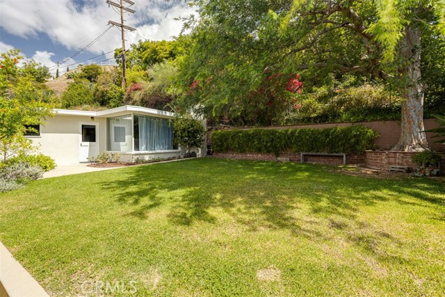 Detail Gallery Image 34 of 45 For 523 Meadows Dr., Glendale,  CA 91202 - 4 Beds | 4 Baths