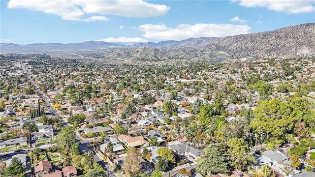 Detail Gallery Image 38 of 39 For 10509 Silverton, Tujunga,  CA 91042 - 4 Beds | 3 Baths