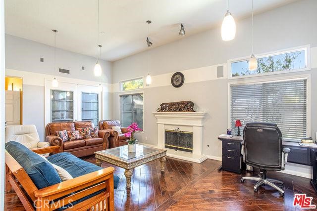 18568 Arbor Gate Lane, Yorba Linda CA: https://media.crmls.org/medias/bb19ef7b-df87-49a1-b497-f2219151444e.jpg