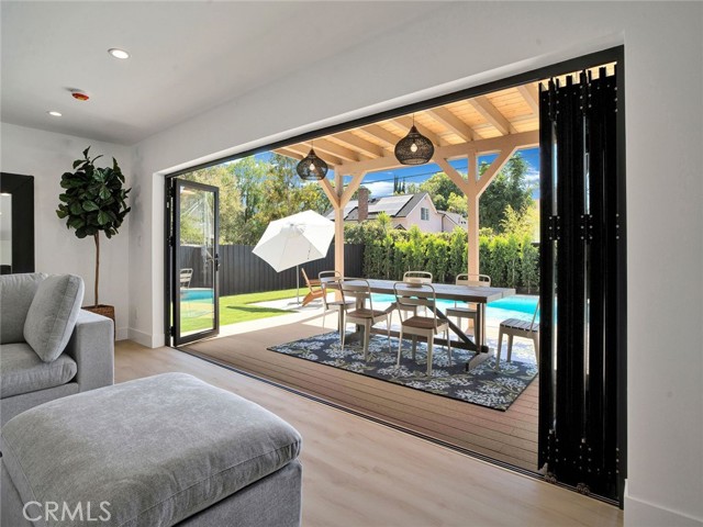 6667 Royer Avenue, West Hills CA: https://media.crmls.org/medias/bb1a1b8c-4955-42ac-9492-aa78ee962d02.jpg