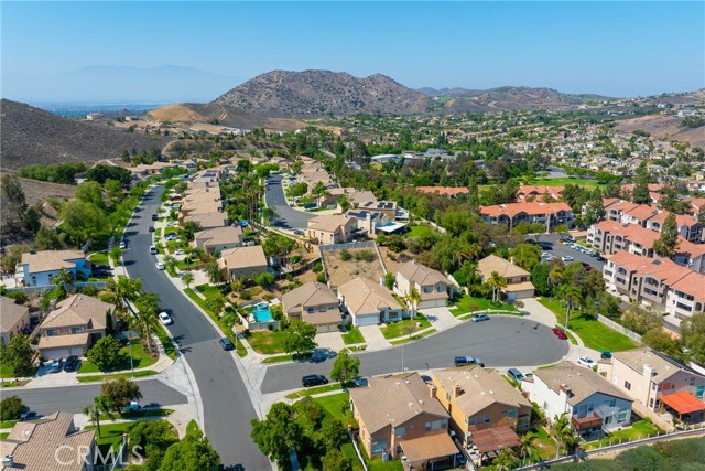 1931 Madera Circle, Corona CA: https://media.crmls.org/medias/bb1b1934-0bcb-4a71-8c88-bc0cb4e2e49a.jpg