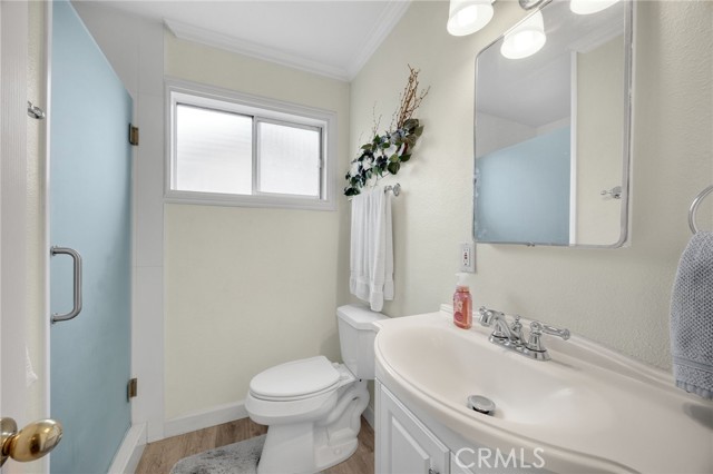 Detail Gallery Image 12 of 31 For 12526 Chadwell St, Lakewood,  CA 90715 - 3 Beds | 2 Baths