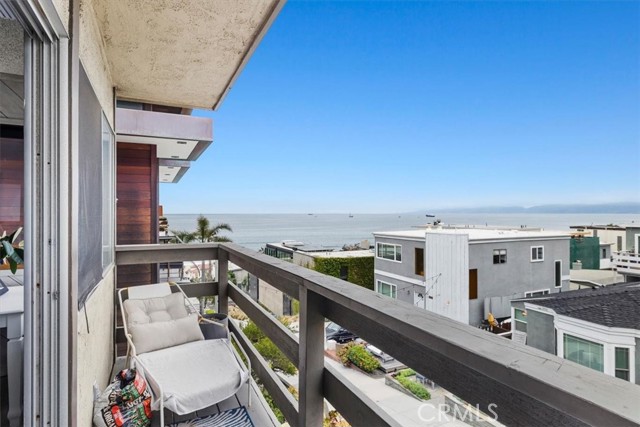 Detail Gallery Image 9 of 64 For 224 35th St, Manhattan Beach,  CA 90266 - 6 Beds | 6 Baths