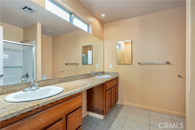 31950 Avenida El Pueblo, Cathedral City CA: https://media.crmls.org/medias/bb1c91ee-2107-4c7a-84d2-5ee962fbbec8.jpg