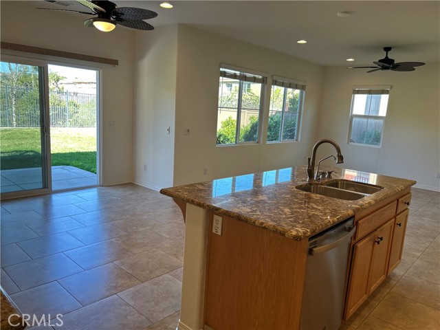 Detail Gallery Image 10 of 25 For 3186 Huula, Oceanside,  CA 92058 - 4 Beds | 2/1 Baths