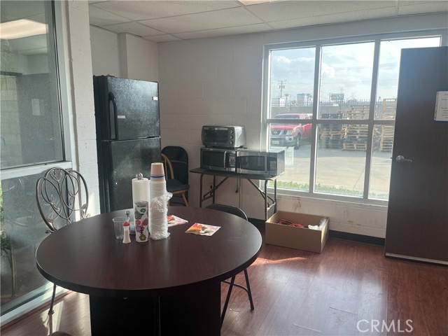14832 Arrow, Baldwin Park, California 91706, ,Commercial Lease,For Rent,14832 Arrow,CRAR25022466