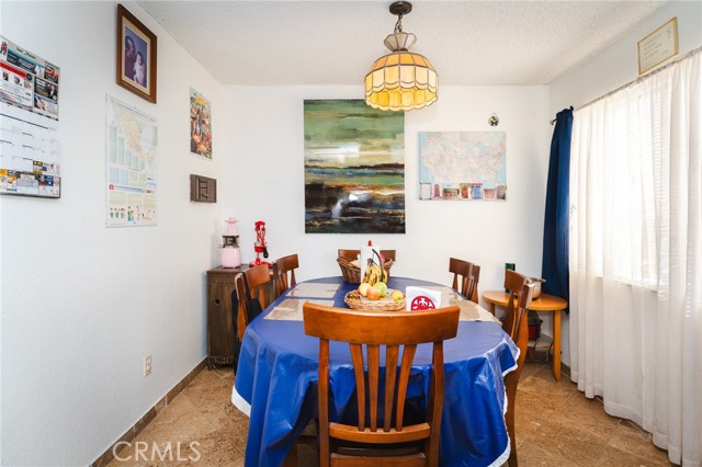 Detail Gallery Image 17 of 28 For 501 Magnolia Ave, Corona,  CA 92879 - 3 Beds | 2 Baths