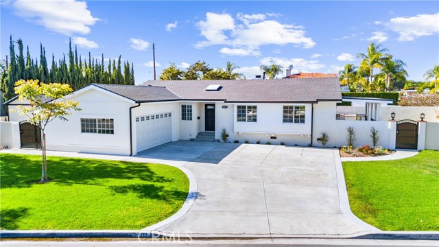 18011 Theodora Drive, Tustin CA: https://media.crmls.org/medias/bb1d6d96-eca9-44d9-97f5-119f0717a26a.jpg