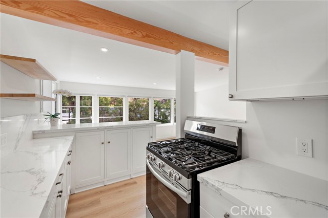 21062 Laguna Canyon Road, Laguna Beach CA: https://media.crmls.org/medias/bb1e4fe1-b57d-4694-a452-7e0fd8da11c8.jpg