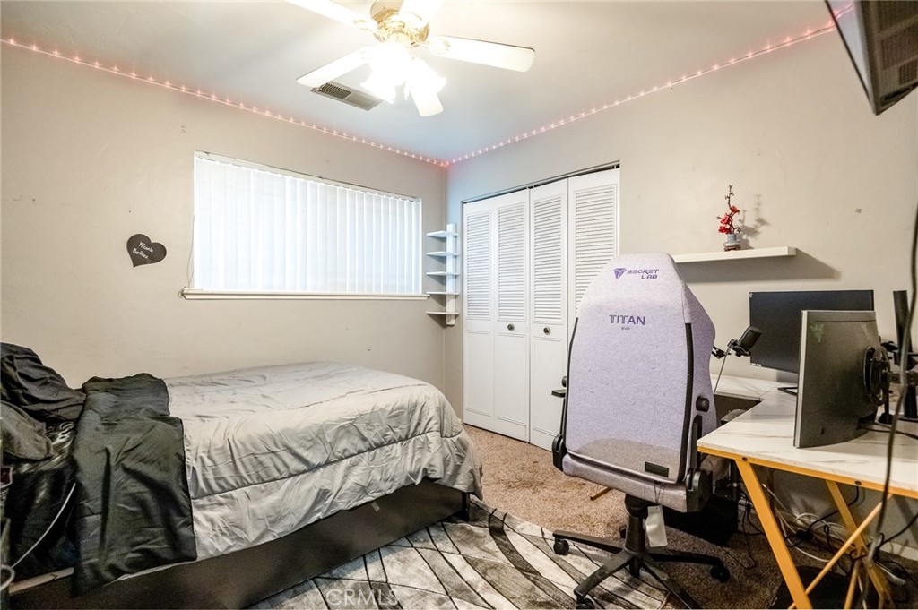 https://media.crmls.org/medias/bb1eafb6-679b-404d-a391-79561eb4e0cb.jpg?preset=X-Large