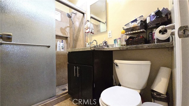 3142 W 112th W Street, Inglewood CA: https://media.crmls.org/medias/bb20163a-defa-4366-aaea-aaca4cf0a621.jpg