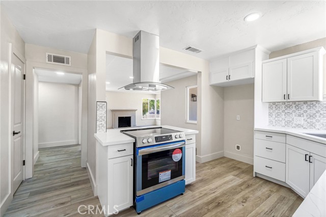 Detail Gallery Image 14 of 41 For 2824 E Brown Ave, Fresno,  CA 93703 - 3 Beds | 2 Baths