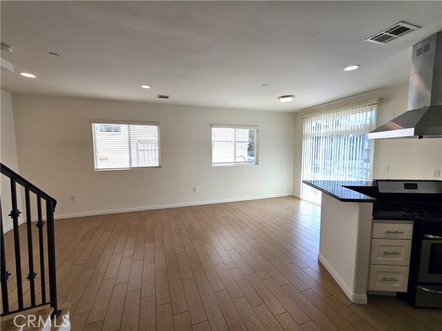6937 Knowlton Place, Los Angeles CA: https://media.crmls.org/medias/bb2056da-16dd-41fb-a062-3277a0ec5196.jpg