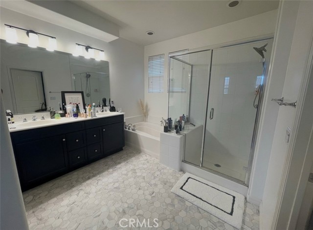 Detail Gallery Image 7 of 20 For 2829 W Edinger Avenue, Santa Ana,  CA 92704 - 4 Beds | 3 Baths