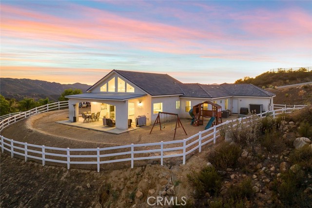 38566 Vista Del Bosque, Murrieta CA: https://media.crmls.org/medias/bb21df81-9bf7-48b9-b399-cc10912eb741.jpg