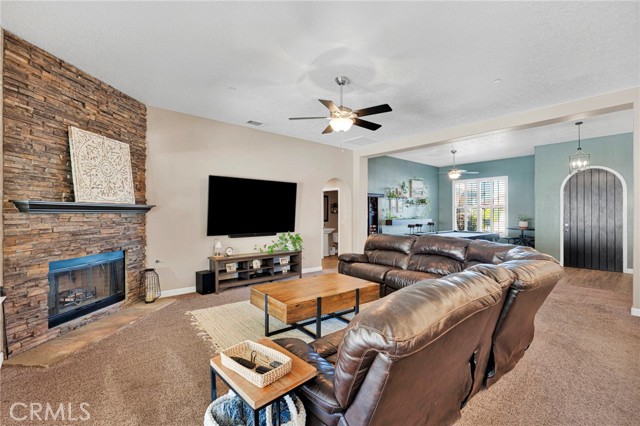 Detail Gallery Image 14 of 64 For 13370 Hidden Valley, Victorville,  CA 92395 - 4 Beds | 2/1 Baths