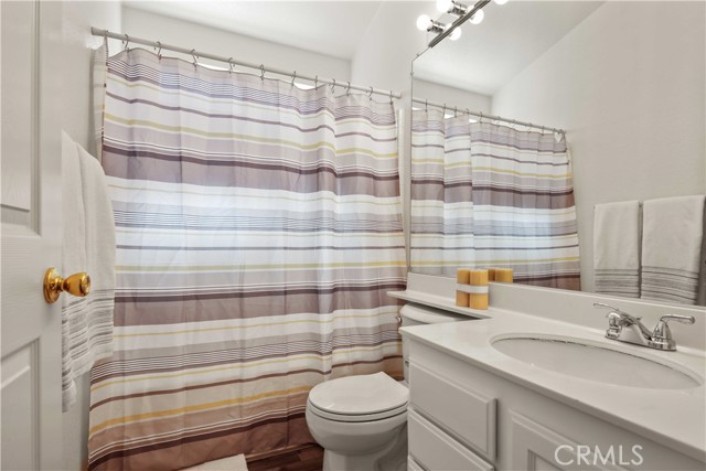 20197 Canyon View Drive, Canyon Country CA: https://media.crmls.org/medias/bb2323c4-a5bd-4adf-a62a-fa190d78ec4c.jpg