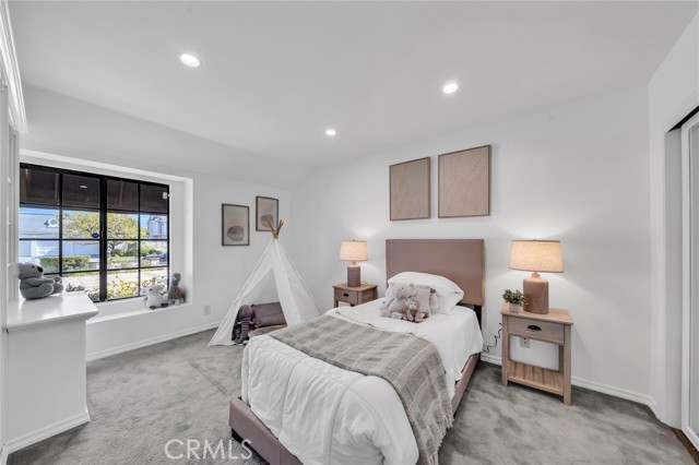 Image 20 of 45 For 21 Santa Catalina Dr