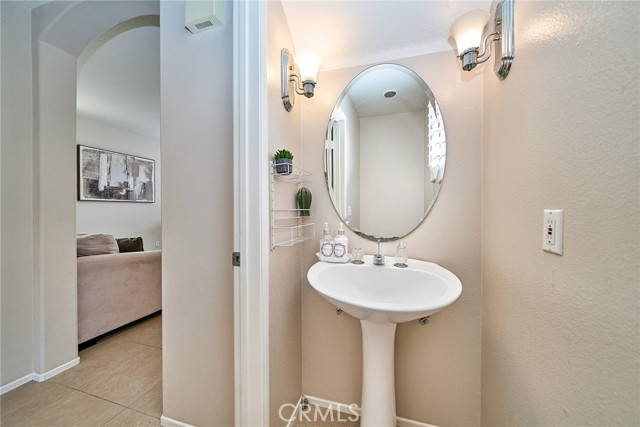 Detail Gallery Image 12 of 42 For 13819 Visions, La Mirada,  CA 90638 - 4 Beds | 2/1 Baths