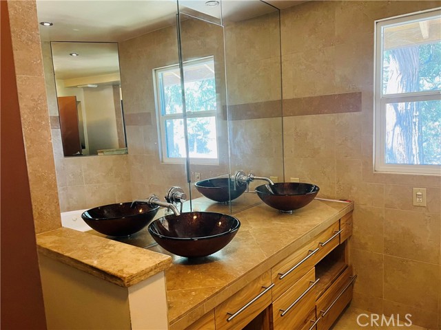 Detail Gallery Image 21 of 55 For 25031 Basel Dr, Crestline,  CA 92325 - 4 Beds | 3 Baths