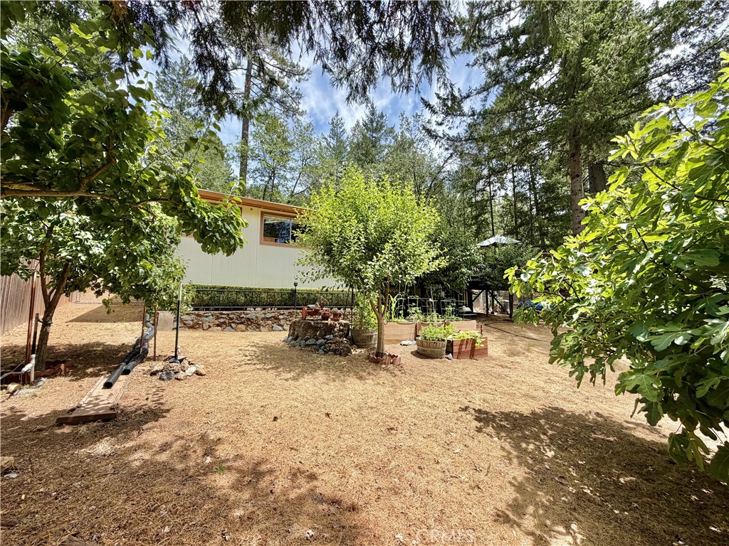 https://media.crmls.org/medias/bb23cadb-4ced-488e-886e-5adc7720d69d.jpg?preset=X-Large