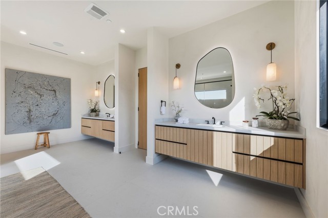 Detail Gallery Image 16 of 36 For 16252 Addison St, Encino,  CA 91436 - 7 Beds | 7/1 Baths