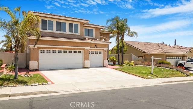 33 Corte Rivera, Lake Elsinore CA: https://media.crmls.org/medias/bb2435c2-e033-4667-8216-c92246406b5e.jpg