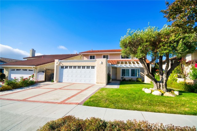 3015 Carolwood Lane, Torrance CA: https://media.crmls.org/medias/bb24e1ef-c5a8-4314-8fa1-2b2c640f5c3d.jpg