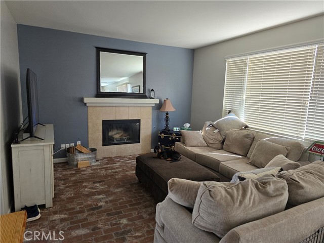 Detail Gallery Image 25 of 27 For 29413 N Falcon Hill Dr, Menifee,  CA 92584 - 4 Beds | 2/1 Baths