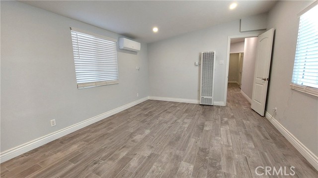8649 Cantaloupe Avenue, Panorama City CA: https://media.crmls.org/medias/bb264477-b569-4b98-9160-f7024da243e9.jpg