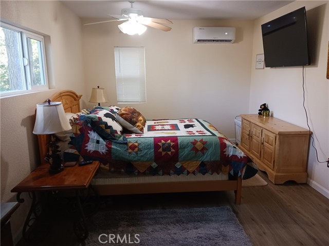 23304 Crest Forest Drive, Crestline CA: https://media.crmls.org/medias/bb266951-1af1-4248-af54-0bdb85941146.jpg