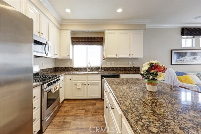 421 11th Street, Huntington Beach CA: https://media.crmls.org/medias/bb2681f6-06f6-46a8-813e-9b266cefef72.jpg