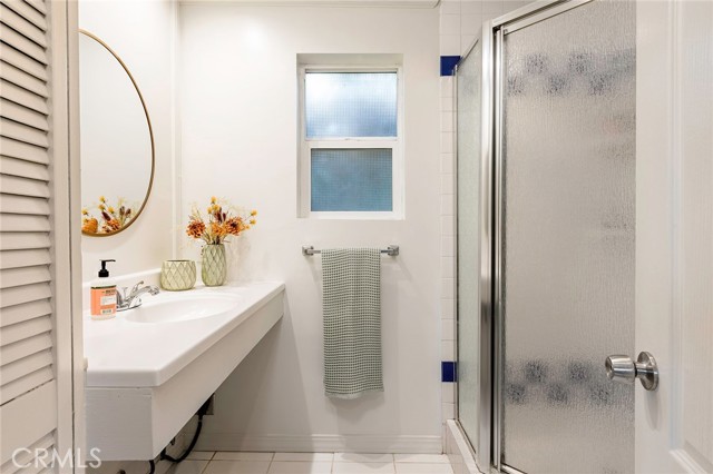 Image 32 of 34 For 3755 Olive  