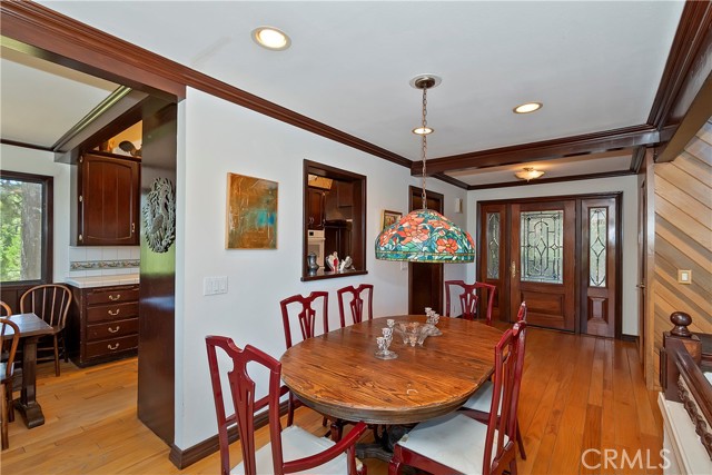 Detail Gallery Image 14 of 56 For 701 Zurich Dr, Lake Arrowhead,  CA 92352 - 3 Beds | 3 Baths