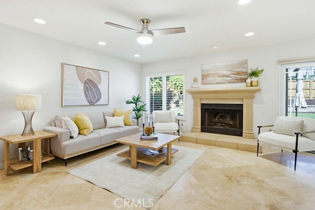 Detail Gallery Image 12 of 69 For 12030 Redcliff Ct, San Diego,  CA 92131 - 5 Beds | 3 Baths