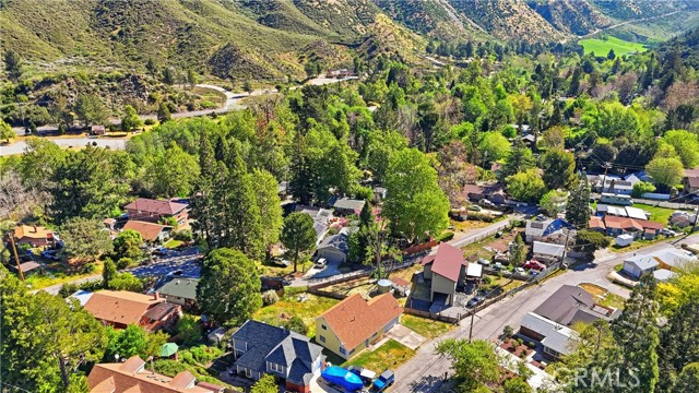 Detail Gallery Image 6 of 41 For 13894 Meadow, Lytle Creek,  CA 92358 - 3 Beds | 2 Baths